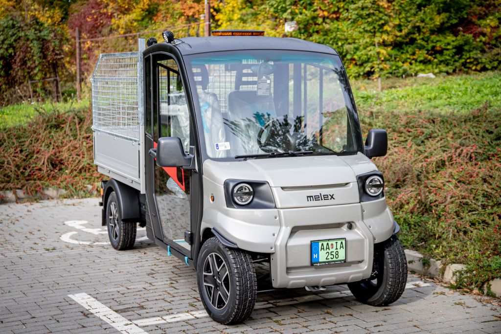 Melex kisautó segíti a Miskolci Állatkert biztonságát